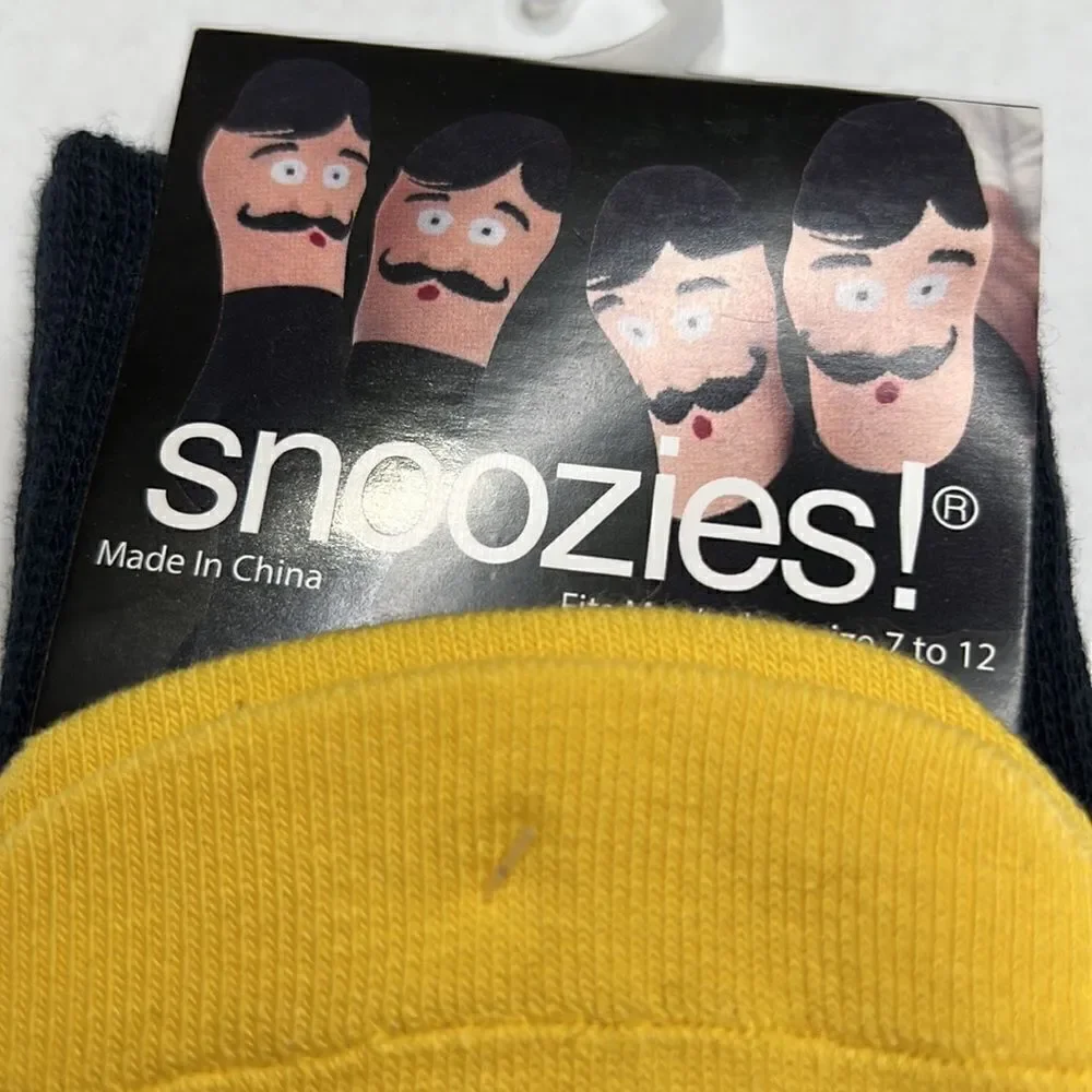 snoozies blond men